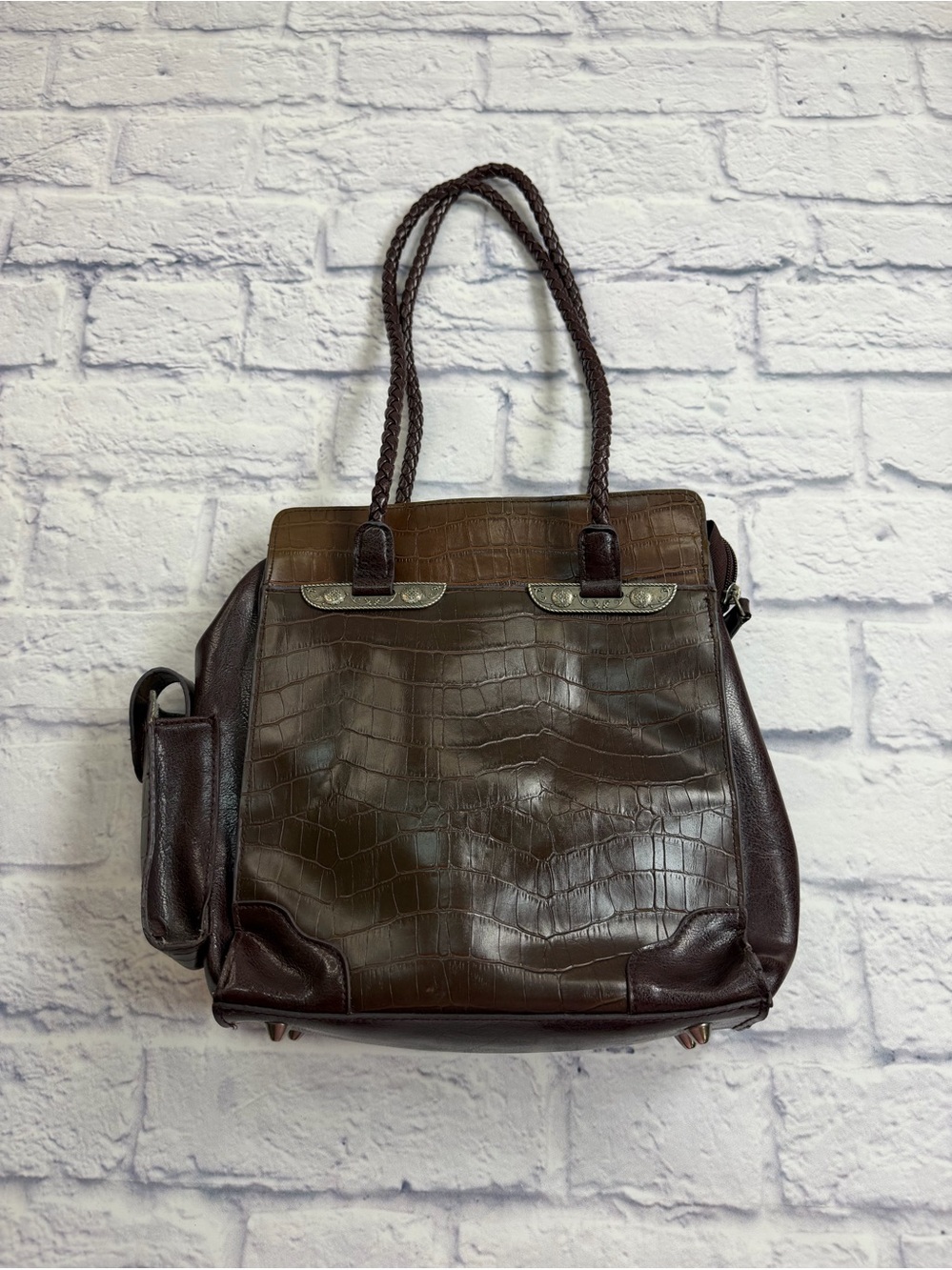 Vintage 90’s/ Y2K Bueno Brown Croc-Embossed Faux Leather Handbag.
